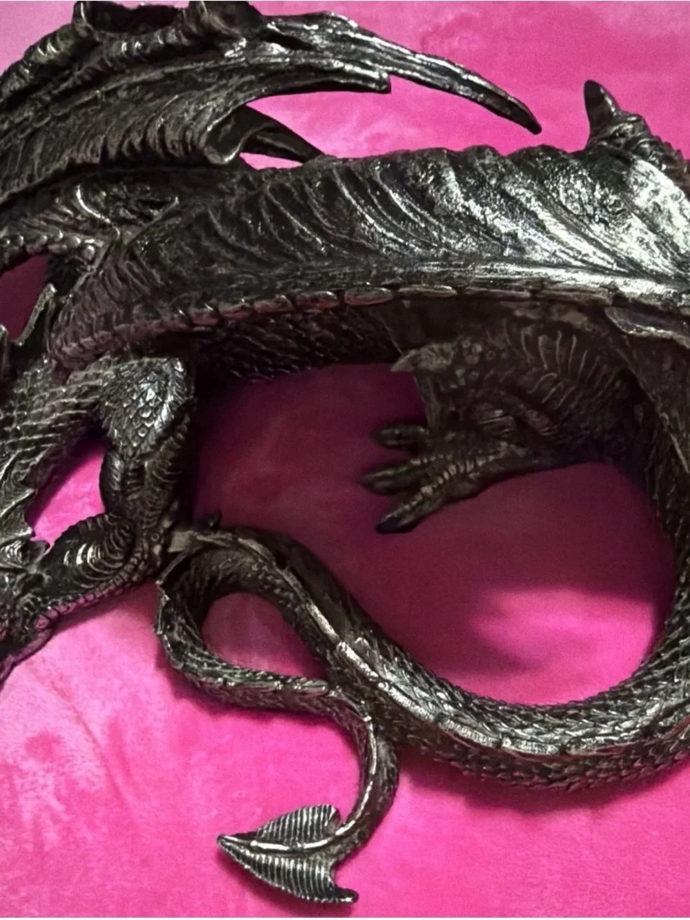Large fantasy Dragon figurine statue decor 19-20 inches read full description